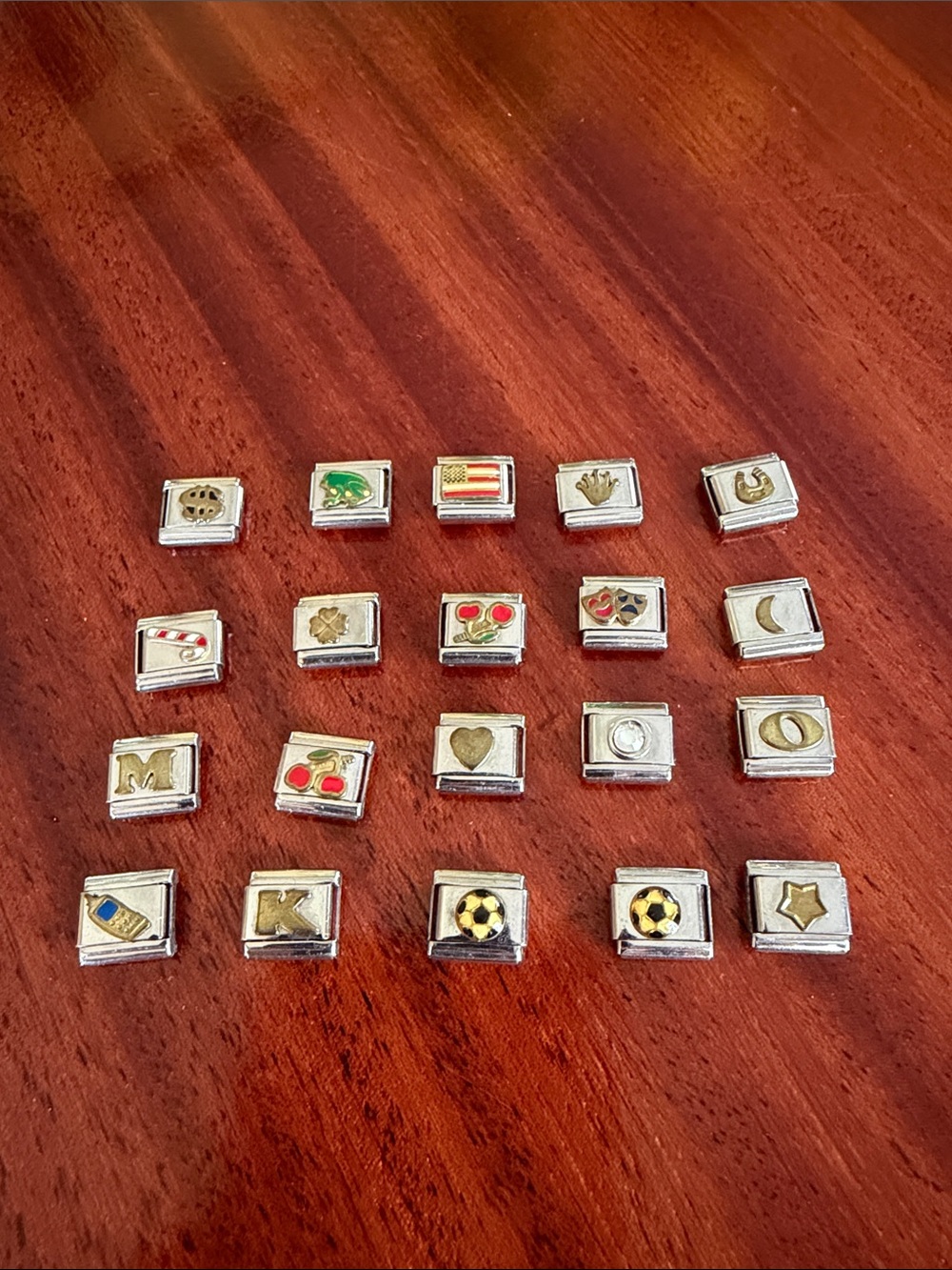 🍒 Set of 20 vintage stainless steel charms for bracelet.